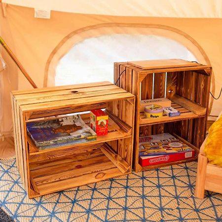 Roaches Retreat Family Glampsite, Rocky Reach Bell Tent With Outdoor Adventures And Campfire Nights Upper Hulme Exterior foto