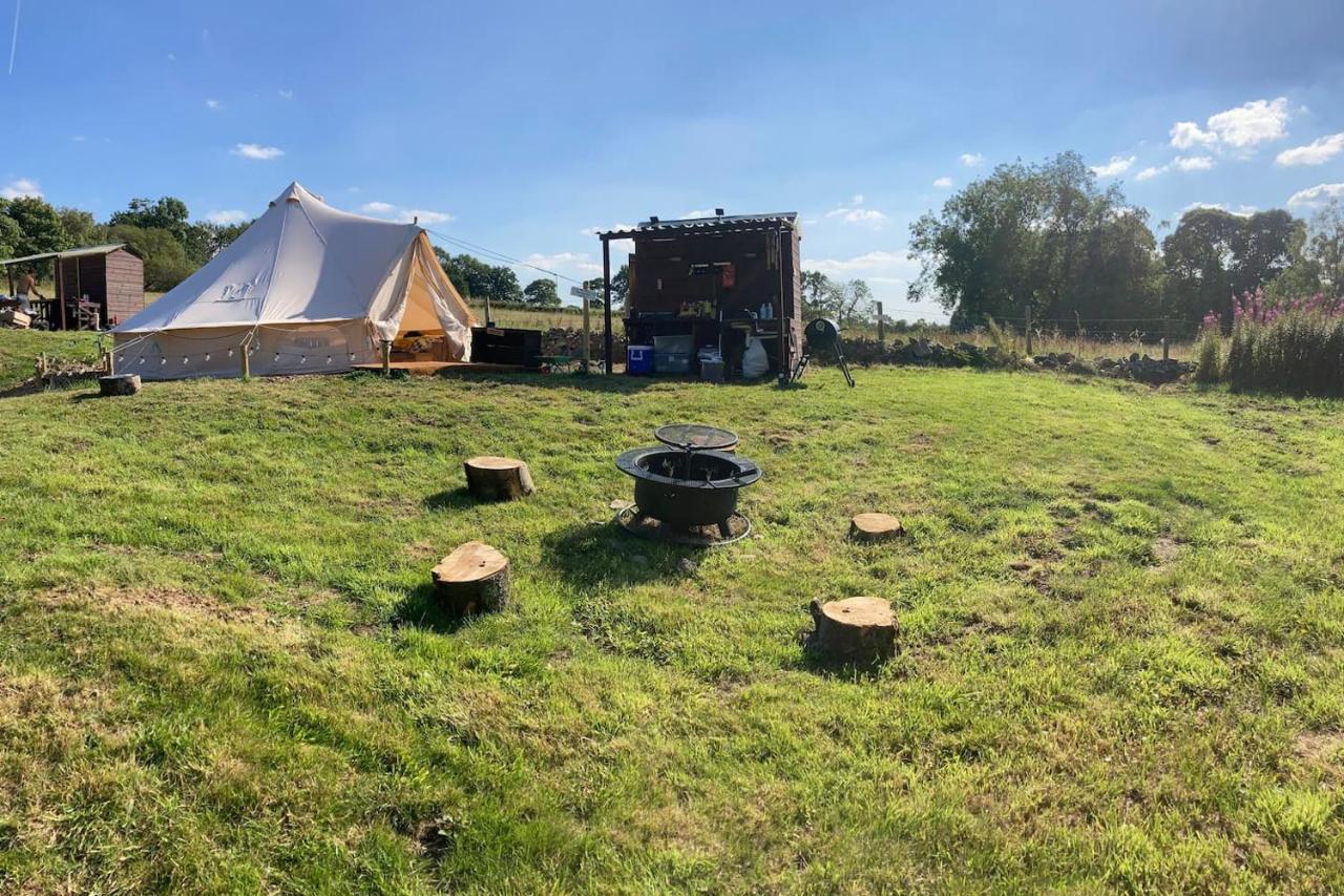 Roaches Retreat Family Glampsite, Rocky Reach Bell Tent With Outdoor Adventures And Campfire Nights Upper Hulme Exterior foto